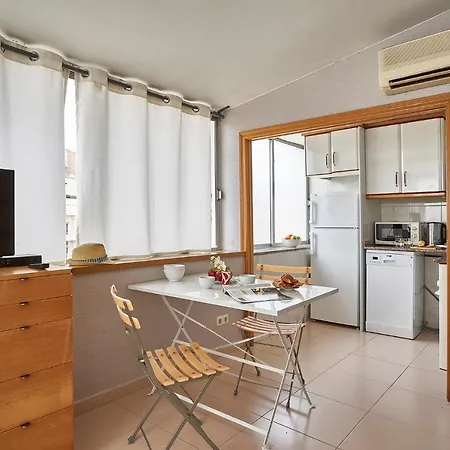 Ainb Diagonal Francesc Macia Apartment *