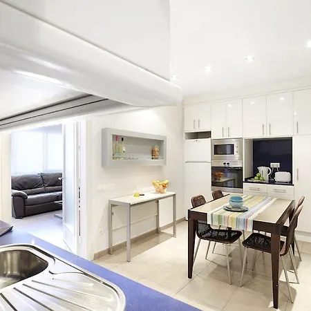 Ainb Diagonal Francesc Macia Apartment